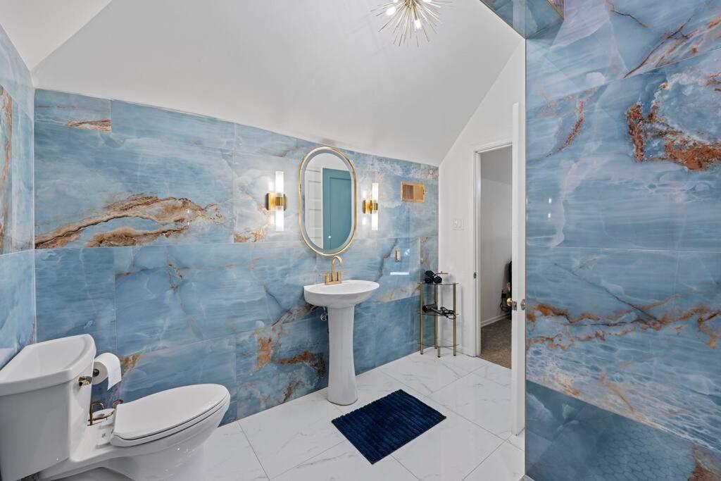 Large Historical Home W/ Fire Pit, Chef Kitchen. Мемфис Экстерьер фото